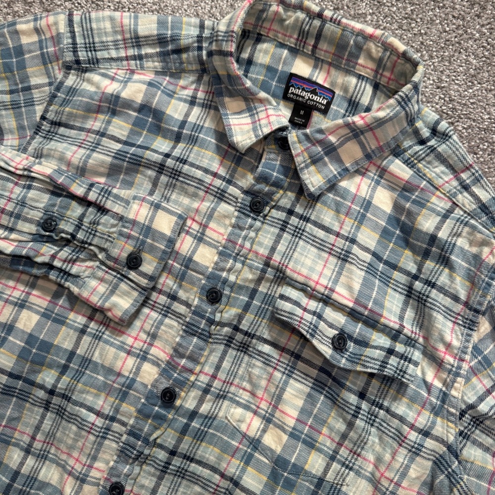 Patagonia Shirt Mens M Blue Plaid Organic Cotton Fjord Flannel Hiking Gorpcore